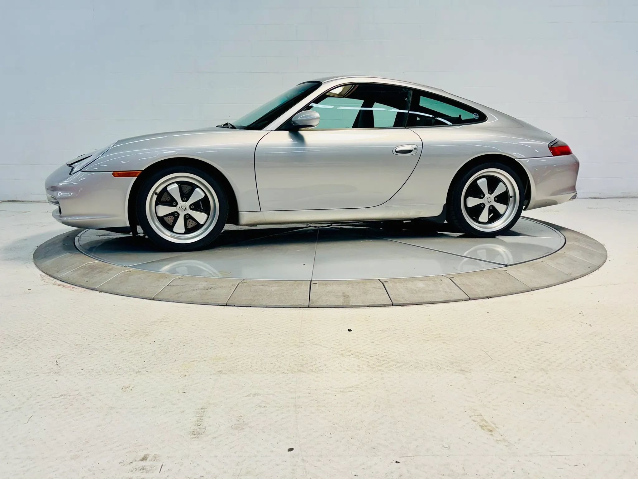 Used 2002 Porsche 911 GT3 RS image 4