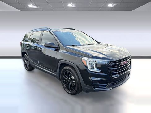 Used 2022 GMC Terrain SLE w/ Driver Convenience Package FWD image 6