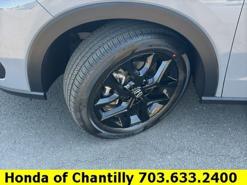 Certified 2024 Honda HR-V Sport image 29