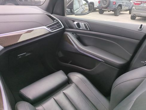 Used 2022 BMW X5 xDrive45e w/ Premium Package AWD/4WD image 17