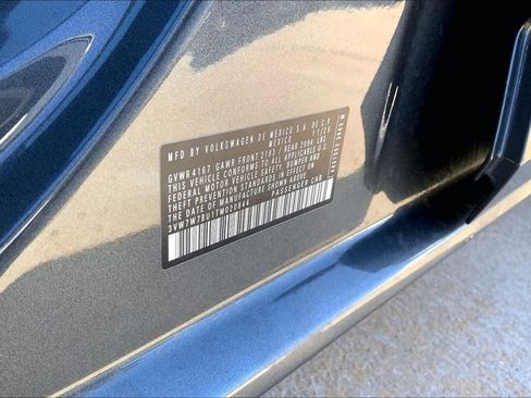 Used 2026 Volkswagen Jetta SE FWD image 8