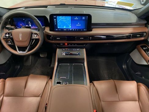 New 2026 Lincoln Aviator Reserve image 14