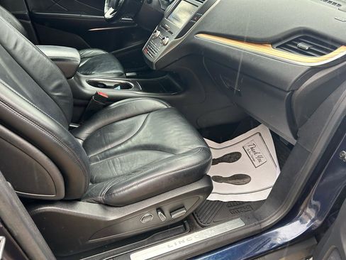 Used 2015 Lincoln MKC FWD w/ Equipment Group 101A Select image 12