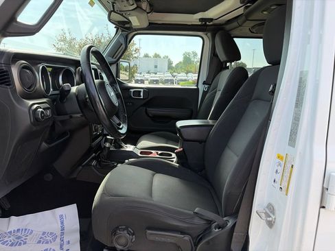 Used 2018 Jeep Wrangler Unlimited Sport S AWD/4WD image 42