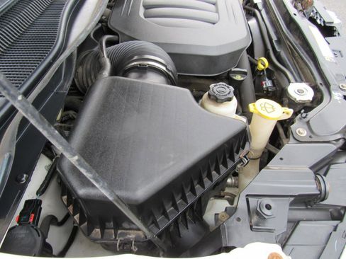 Used 2011 Dodge Grand Caravan image 29