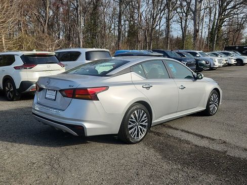 Certified 2023 Nissan Altima 2.5 SV image 7