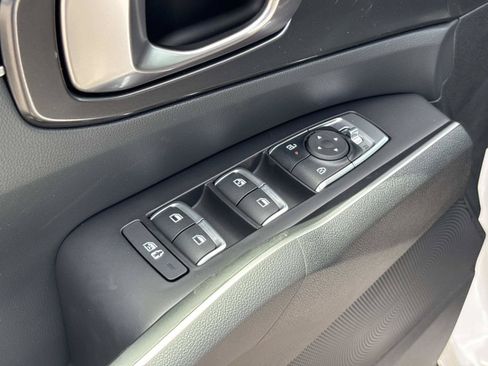 New 2026 Kia Sorento S FWD image 17