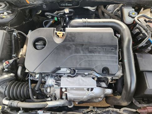 Used 2021 Chevrolet Malibu LS FWD image 34