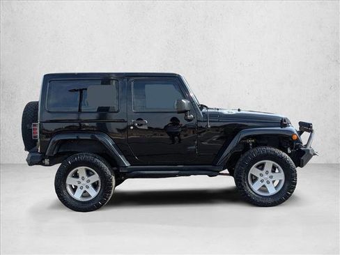 Used 2015 Jeep Wrangler Sahara image 4