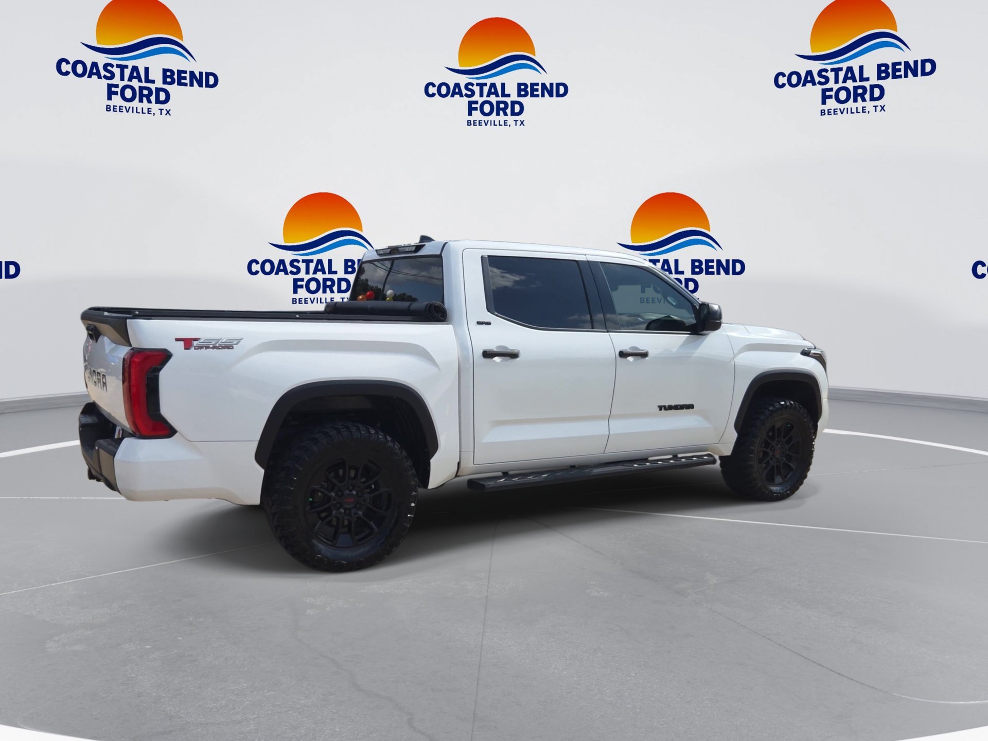 Used 2023 Toyota Tundra SR5 AWD/4WD image 8