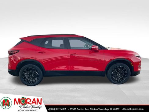 Used 2024 Chevrolet Blazer LT w/ LPO, Black Grille Bar Package image 8