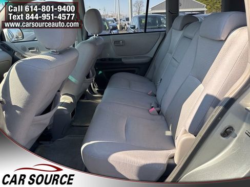 Used 2004 Toyota Highlander 2WD image 20
