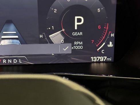 Used 2024 GMC Canyon Elevation w/ Convenience Package image 35