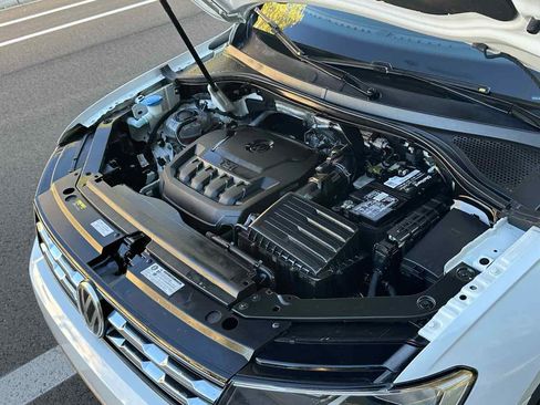 Used 2018 Volkswagen Tiguan S image 58