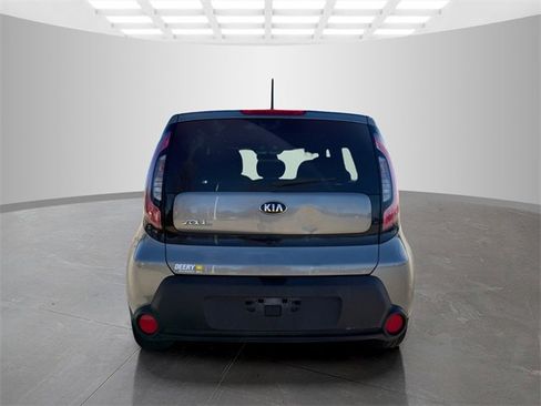 Used 2014 Kia Soul + image 7