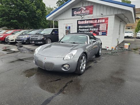 Used 2007 Pontiac Solstice Convertible w/ Preferred Package RWD image 4