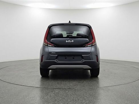 Used 2025 Kia Soul LX w/ LX Technology Package image 7