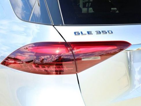 Certified 2025 Mercedes-Benz GLE 350 4MATIC image 12