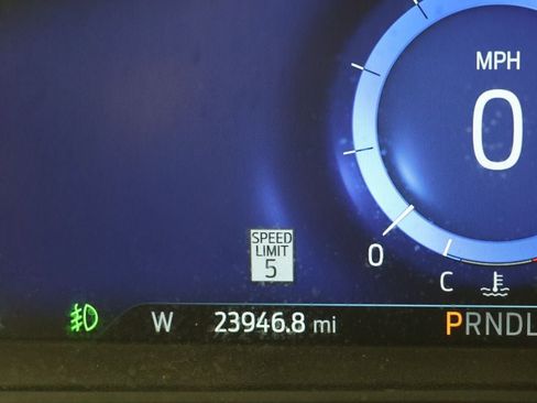 Used 2022 Ford Explorer Platinum w/ Equipment Group 601A image 18