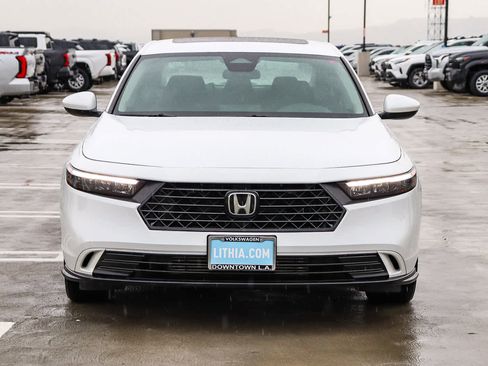 Used 2023 Honda Accord EX image 2