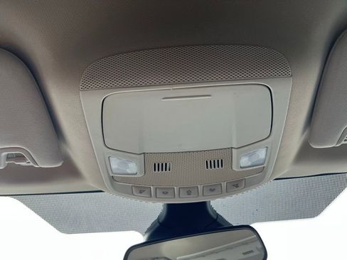 Used 2021 Ford Edge SE image 34