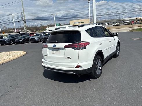 Used 2017 Toyota RAV4 XLE w/ Protection Package image 8