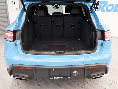 Used 2022 Porsche Macan AWD/4WD image 34