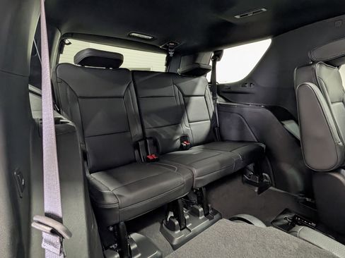 Used 2022 GMC Yukon Denali AWD/4WD image 13