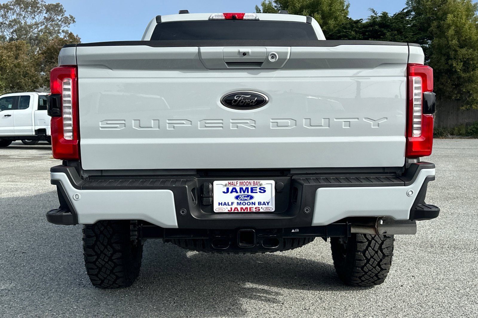 New 2026 Ford F350 XLT w/ XLT Premium Package AWD/4WD image 4