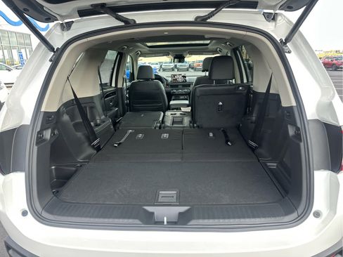 New 2025 Honda Pilot Touring image 58