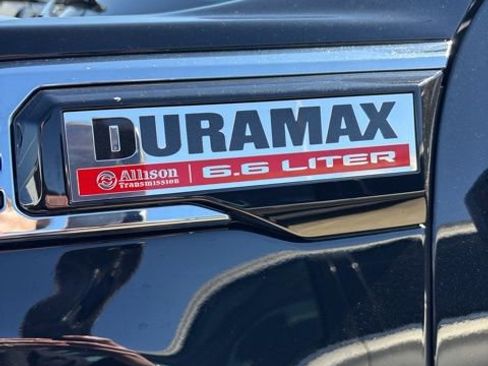 Used 2024 GMC Sierra 2500 Denali w/ Denali Reserve Package image 13