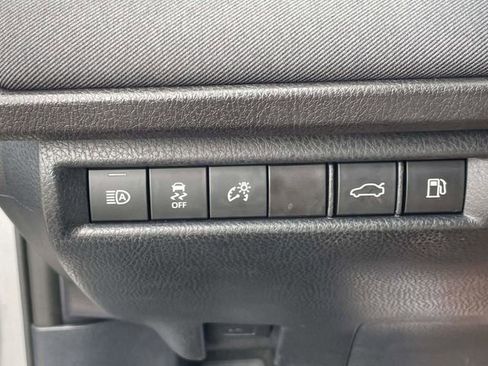 Used 2025 Toyota Camry LE image 29