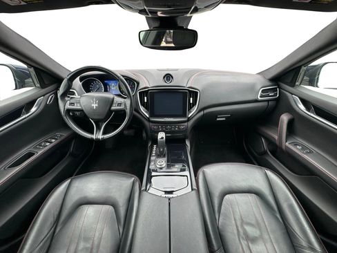 Used 2020 Maserati Ghibli S image 17