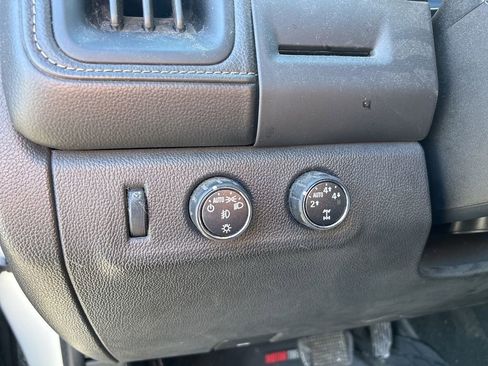 Used 2016 GMC Canyon SLE w/ SLE Convenience Package image 15