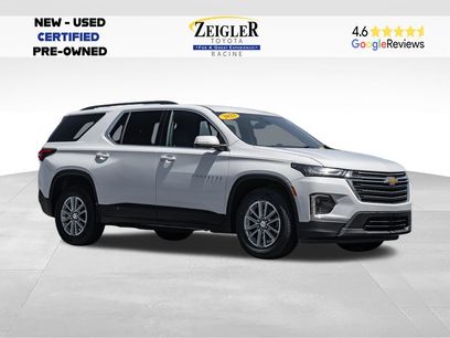 Used 2023 Chevrolet Traverse LT