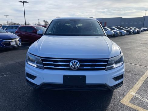 Used 2021 Volkswagen Tiguan SE image 3