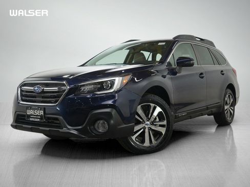 Used 2018 Subaru Outback 3.6R Limited image 1