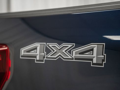 Certified 2024 Ford F150 Lariat w/ Equipment Group 502A High image 19