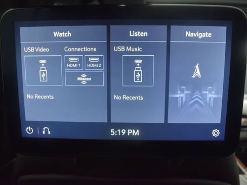 Used 2021 Cadillac Escalade Premium Luxury w/ LPO, Illumination Package image 29