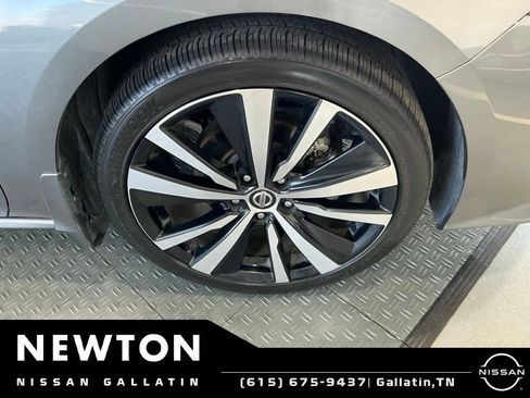 Used 2020 Nissan Altima 2.5 SR FWD image 40