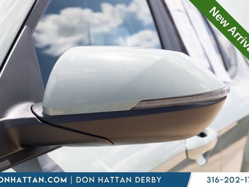 Used 2025 Hyundai Kona SEL FWD image 24