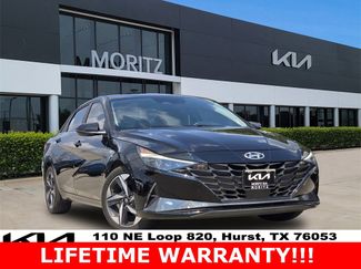 Used 2022 Hyundai Elantra Limited w/ Preferred Accessory Package image 1