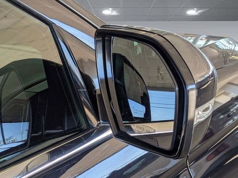 Used 2019 Ford Expedition Limited w/ Equipment Group 301A image 22