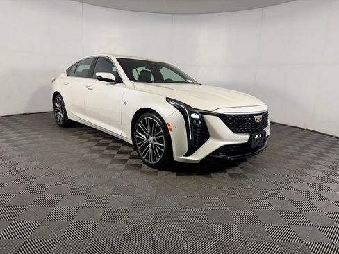 Used 2025 Cadillac CT5 Premium Luxury RWD image 5