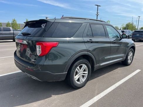 Used 2023 Ford Explorer XLT w/ Equipment Group 202A AWD/4WD image 5