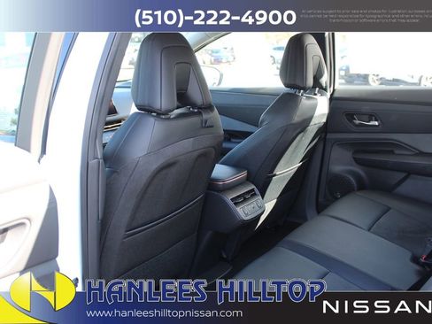 Certified 2024 Nissan Ariya FWD image 17