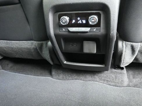 Used 2024 Chevrolet Traverse RS image 14