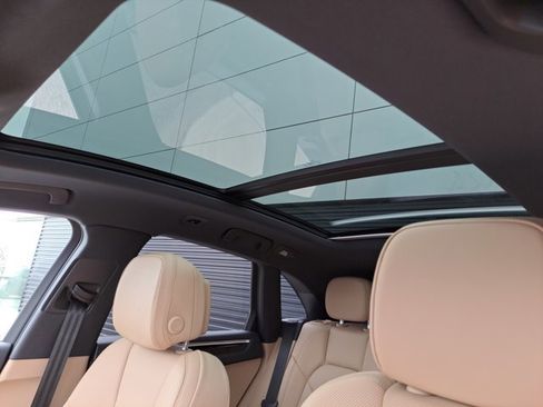 Used 2026 Porsche Macan image 36