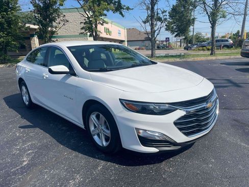 Used 2020 Chevrolet Malibu LS w/ Driver Confidence Package II FWD image 1