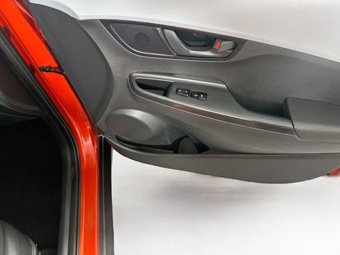 Used 2020 Hyundai Kona SEL image 30